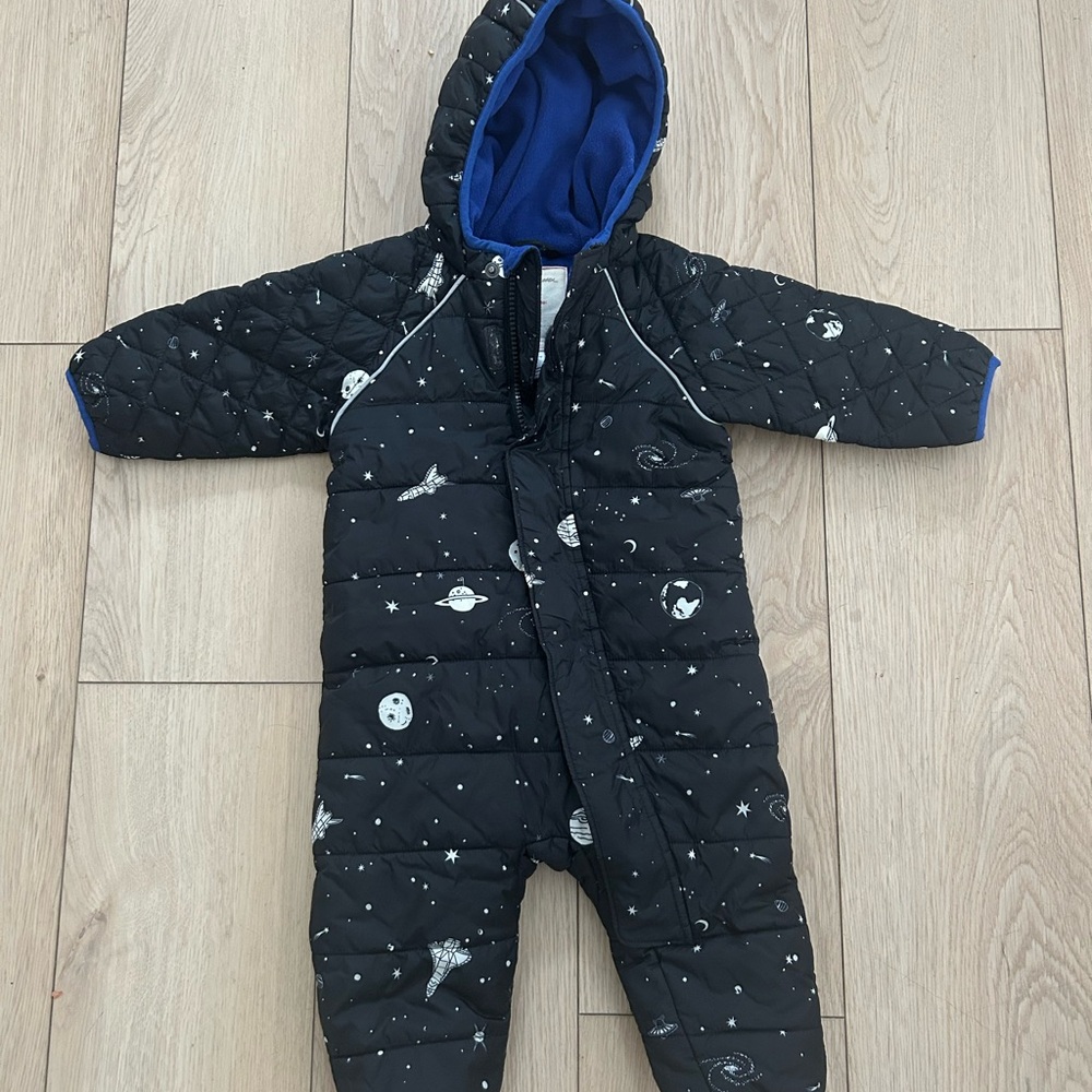Hanna Andersson Black Quilted Space Print Footie